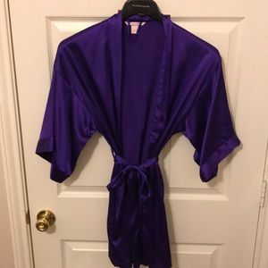 Victoria’s Secret Purple Satin Kimono in S/M
